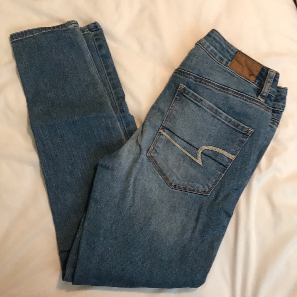 American Eagle blue jeans
